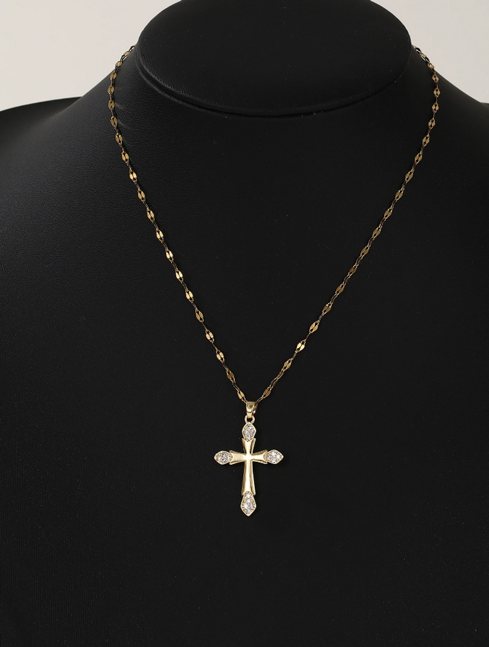 European Style Studded Cross Pendant Necklace Fashion Jewel