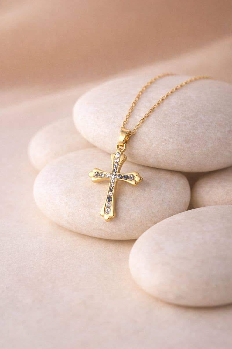 European Style Studded Cross Pendant Necklace Fashion Jewel