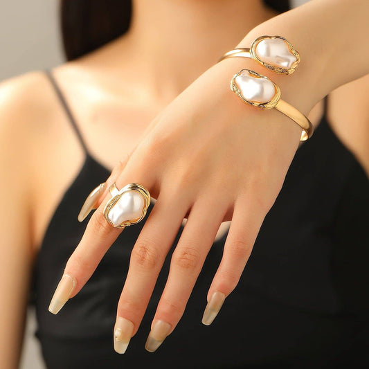 Baroque Pearl Ring & Bracelet Set