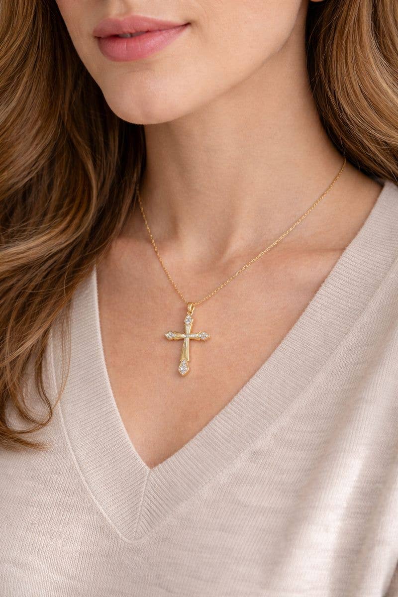 European Style Studded Cross Pendant Necklace Fashion Jewel